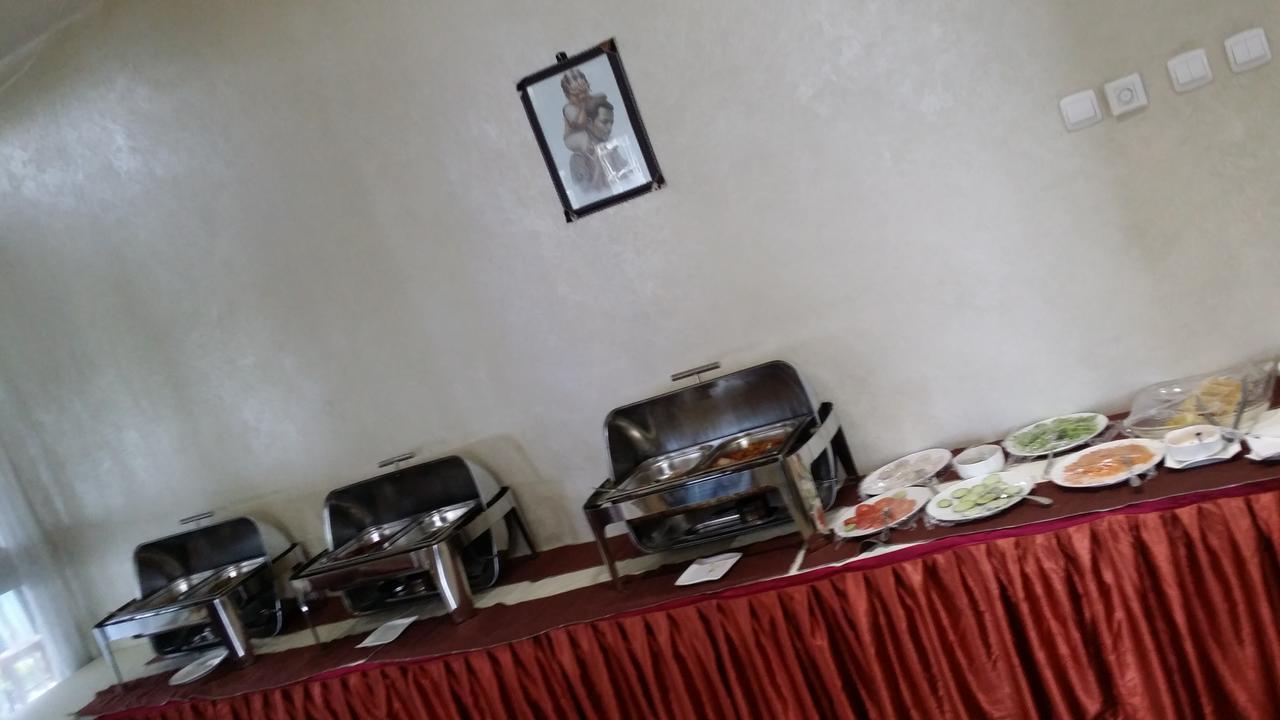 Manrashiwa Hotel Adis Abeba Exterior foto